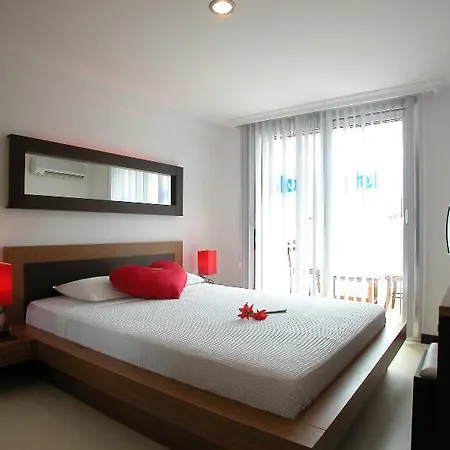 Devamli Hotell
