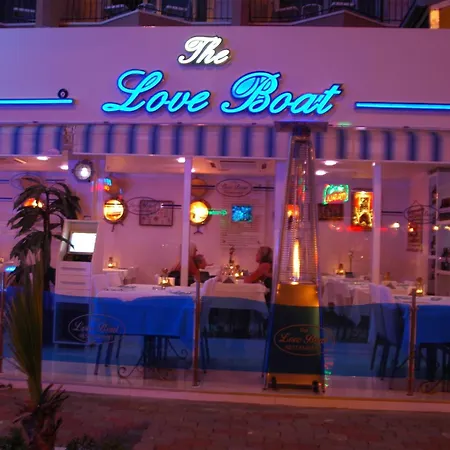 ホテル Devamli 3*