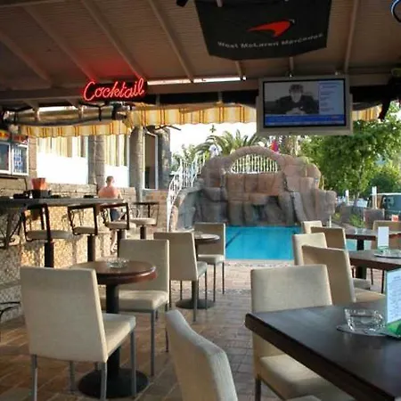 Hotel Devamli 3*