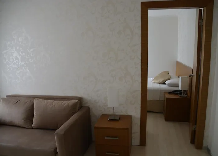 Devamli 3* マルマリス