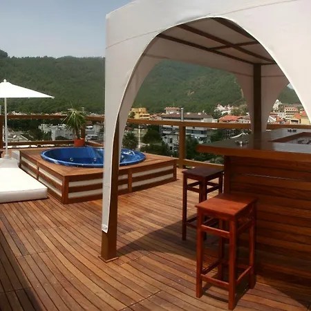 Devamli 酒店 马尔马里斯