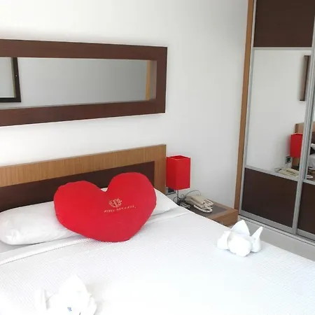 Devamli 酒店 马尔马里斯