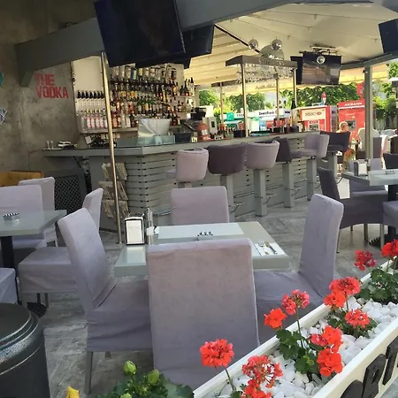 Devamli 马尔马里斯