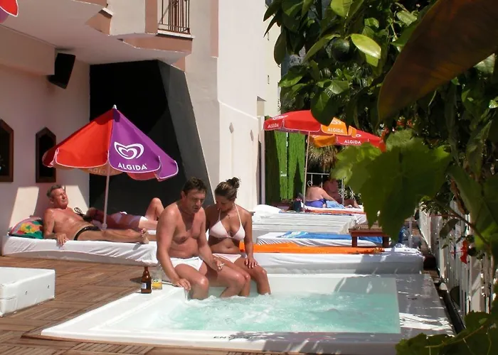 호텔 데바믈리 말마리스