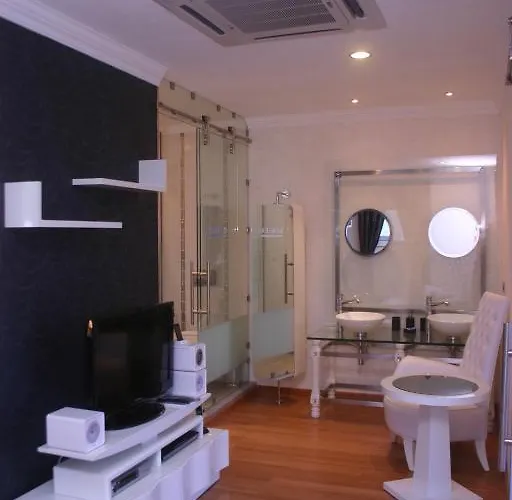 호텔 데바믈리 3*