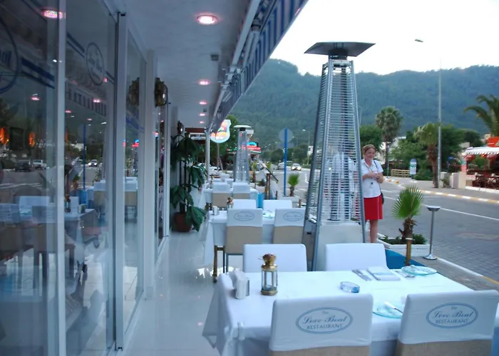 ホテル Devamli 3*