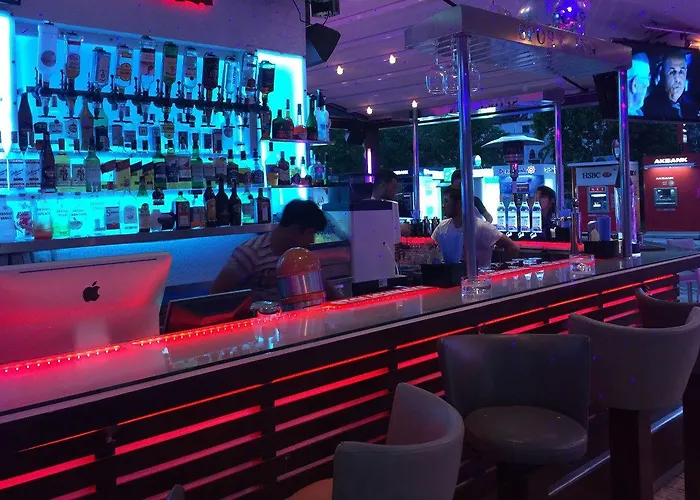 데바믈리 호텔 말마리스