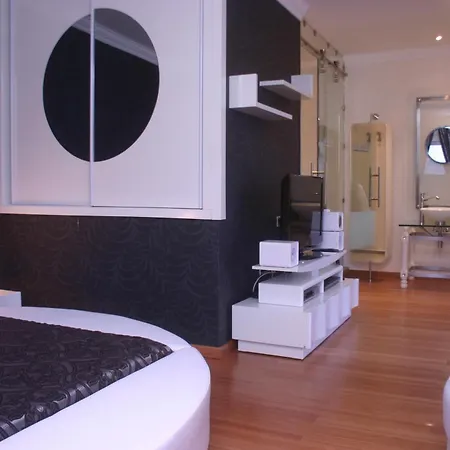 Hotel Devamli 3*